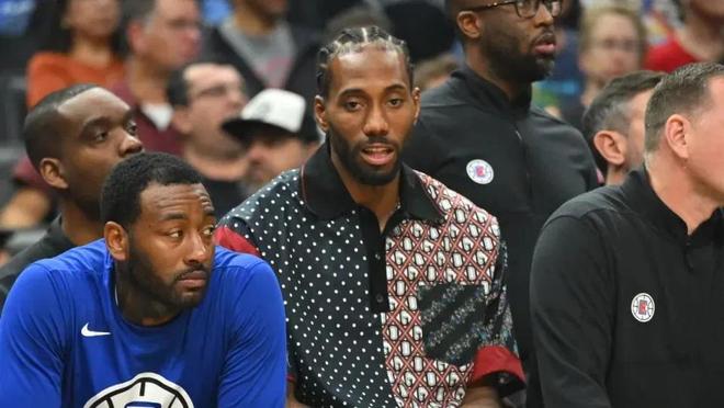 摸吉祥物女演员胸部，前塞尔塔队长马略被判赔偿1000欧（前塞尔塔队长马略因不当触碰吉祥物女演员胸部被判赔偿1000欧元）