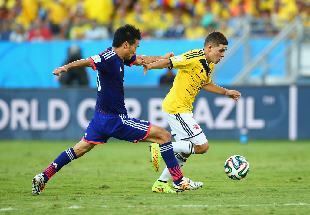 克尼佩尔新秀赛季20分+180俱乐部场次，与库里并列历史第一（克尼佩尔新秀季20+分且达成180俱乐部的场次追平库里，历史并列第一）