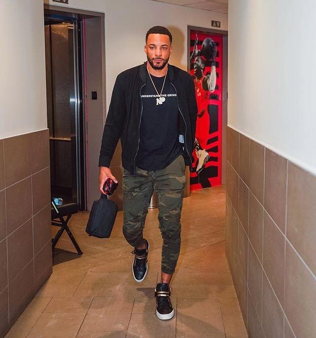 弗罗因德：奥地利重新打进世界杯意义重大；阿拉巴是个领导者（弗罗因德称奥地利重返世界杯意义非凡，阿拉巴堪称球队领袖）