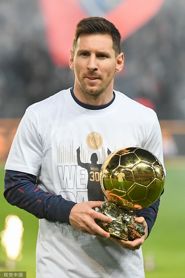 德塞利选择范德萨、卡洛斯、拉莫斯等球员，展现其独特风格与偏好。（德塞利点将范德萨、卡洛斯、拉莫斯等，选人凸显鲜明个人风格与偏好）