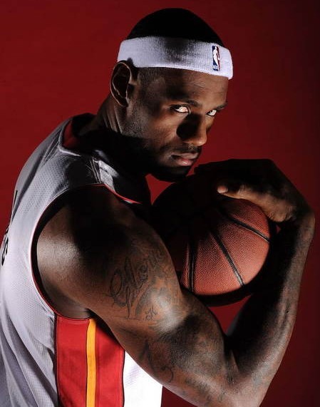 李霄鹏：明天就是拼，赢下最后一个主场比赛（李霄鹏：明天全力一战，力争拿下最后一个主场）