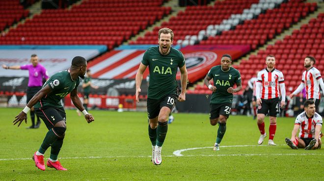 拿日本战犯照片！三笘薰8天仍未道歉，足球游戏怒了：删除，价值归零（日本战犯照风波持续：三笘薰8天未道歉，足球游戏下架清零）