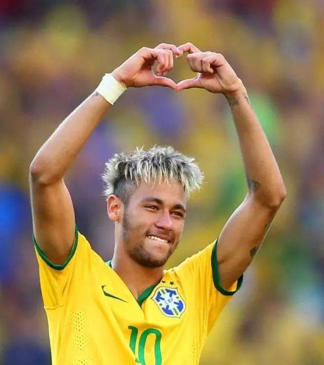 布兰卡揭秘伊布转会巴萨内幕，埃托奥加5000万促成交易（布兰卡披露伊布加盟巴萨内情：埃托奥+5000万促成交易）