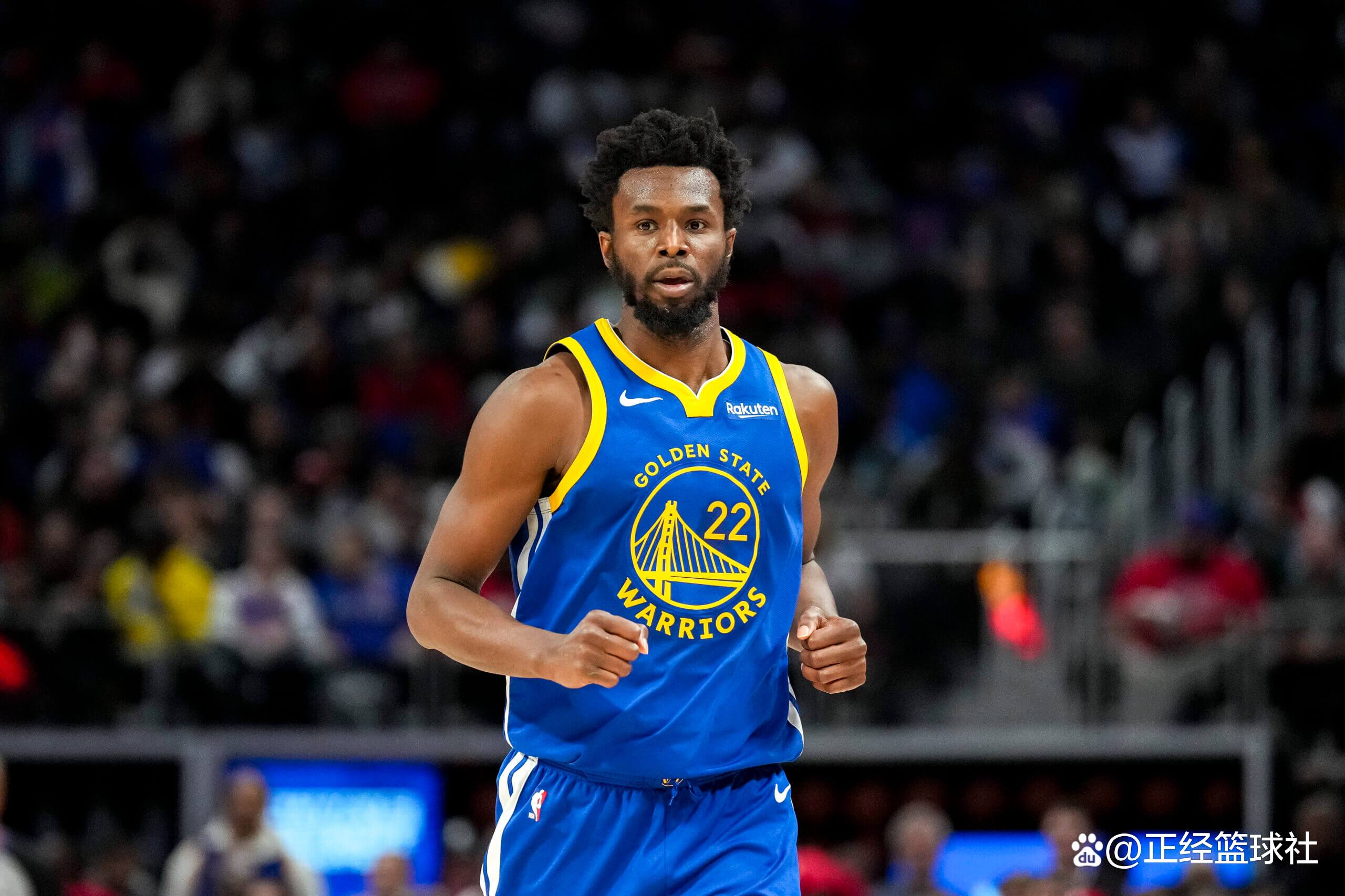 托蒂：说C罗的坏话只能说明你在嫉妒他，他和梅西的水平相当（托蒂：抨击C罗只是嫉妒，他与梅西实力不相上下）