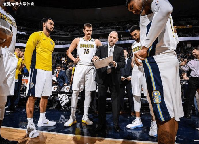 所有纹身都记述我的勤奋之道——格里马尔多的职业信仰（每一处纹身，都是我勤勉之路的注脚——格里马尔多的职业信条）