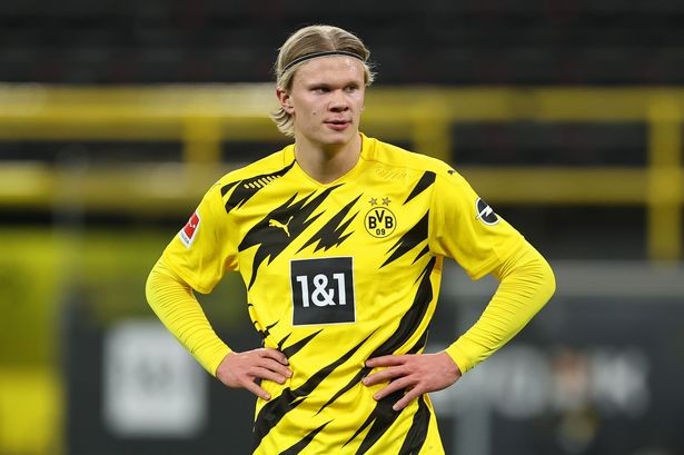 旗鼓相当！桑德兰击败纽卡后双方总战绩打平，各取54场胜利（势均力敌！桑德兰击退纽卡后历史交锋持平，双方各胜54场）