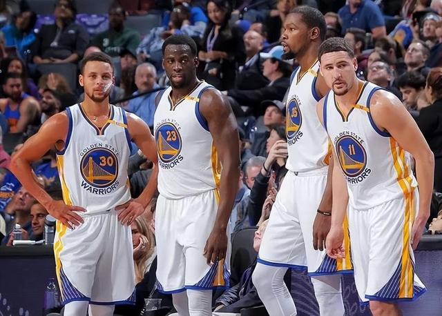 德国队：你们想看这个家庭被毁吗，那就努力把这场球赛踢赢（德国队：不想让这个家庭被摧毁？那就全力以赴赢下这场比赛）