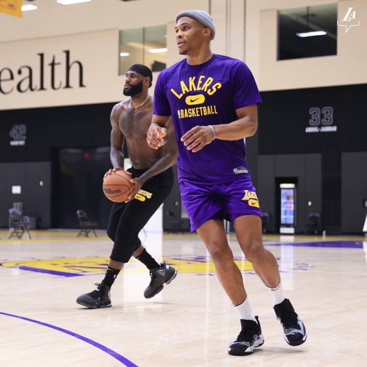 马克西姆：我曾为德泽尔比与萨索洛闹翻，愿追随他到任何地方（马克西姆：曾为德泽尔比与萨索洛翻脸，愿随他至天涯海角）