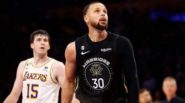 赛后情书：英超大结局阿森纳夺冠利好曼联，皇马逼平升班马（赛后札记：英超收官阿森纳封王利好曼联，皇马被升班马逼平）