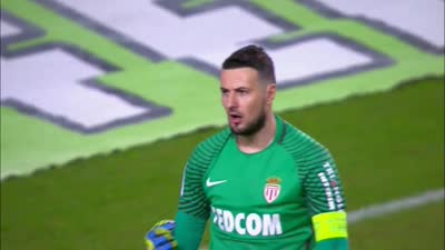 不白传球，前尤文前锋凯奥-若热给每位助攻队友发500欧元（前尤文前锋凯奥-若热为每次助攻向队友发放500欧元奖励）