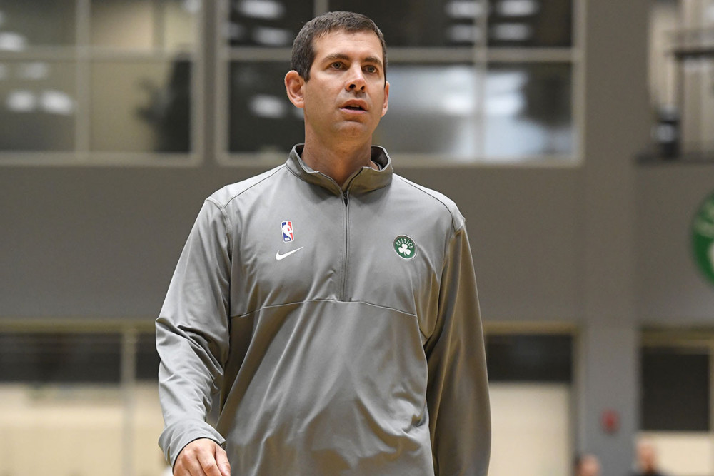 瓦塞尔超越鲍文升至马刺队史三分榜第四位（瓦塞尔超越鲍文，位列马刺队史三分第4）