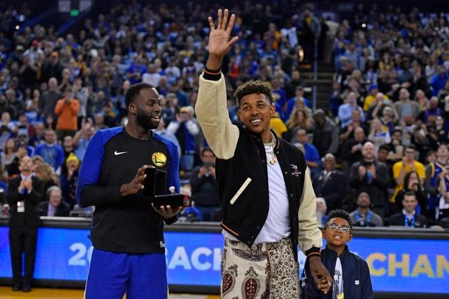 篮球NBA裁判再陷争议，两队抗议判罚（NBA判罚再掀风波，两队齐声抗议）