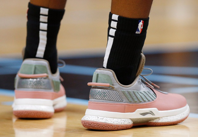 鲁尔：多特尚未联系昆滕-廷贝尔，球员在规划下一步生涯（鲁尔：多特仍未接洽昆滕-廷贝尔，球员正筹划职业生涯下一站）