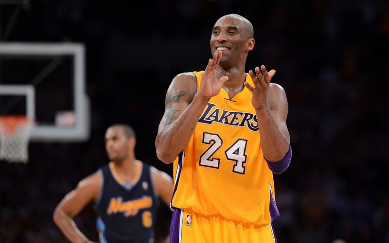 即将迎战巴萨，跟队：切尔西将在斯坦福桥门口树立帕尔默冰雕（战巴萨在即，切尔西将在斯坦福桥外竖立帕尔默冰雕）